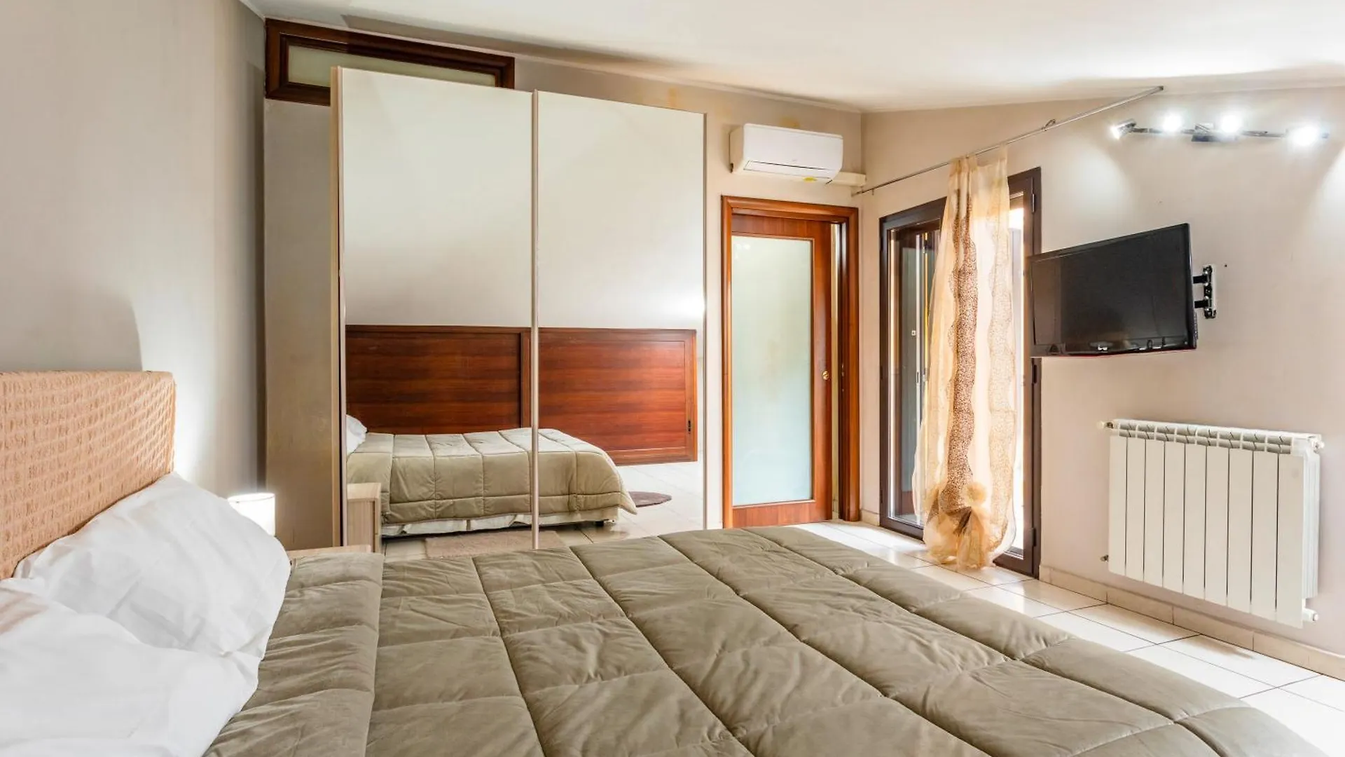 Apartment Residence Le Palme Catania